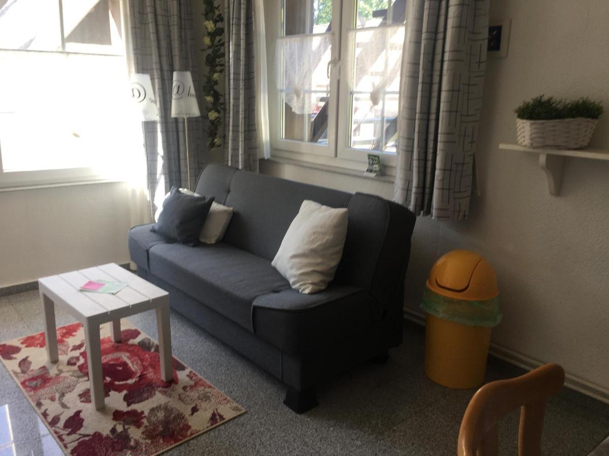 בורג Ferienwohnung Rosi Stoppa מראה חיצוני תמונה