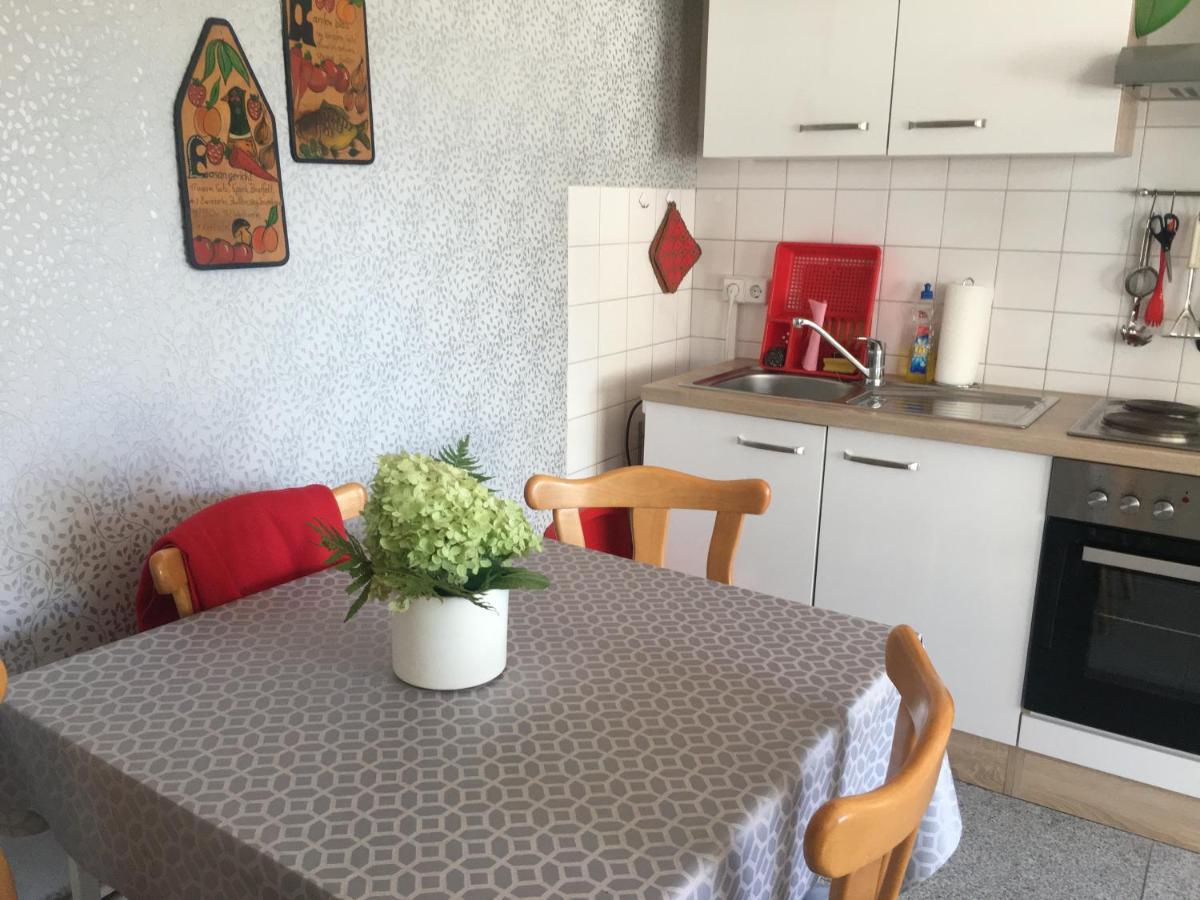 בורג Ferienwohnung Rosi Stoppa מראה חיצוני תמונה