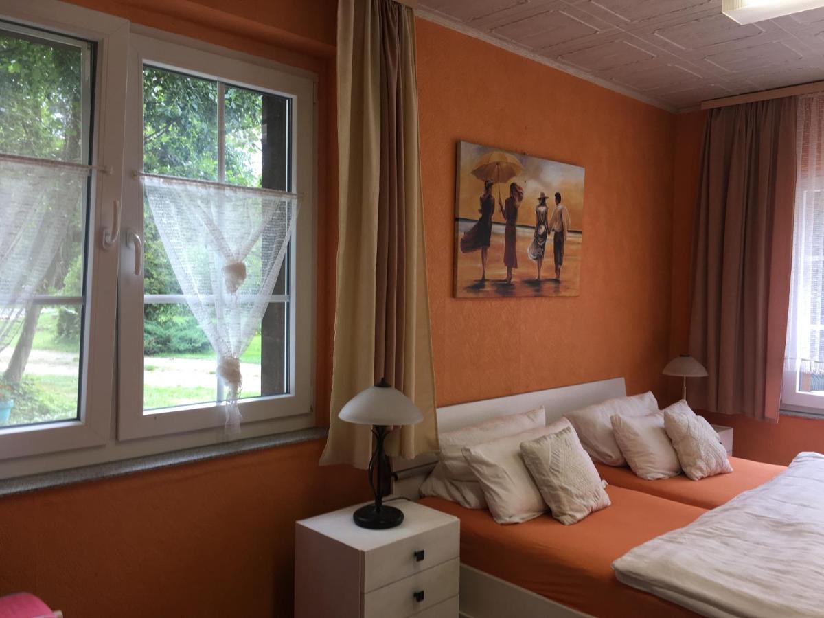 בורג Ferienwohnung Rosi Stoppa מראה חיצוני תמונה